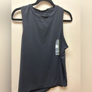 All in motion top Size Small